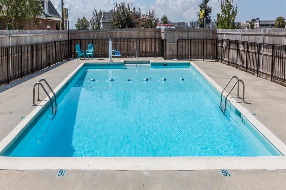 Country Inn & Suites By Radisson, New Orleans I-10 East, La Exteriör bild