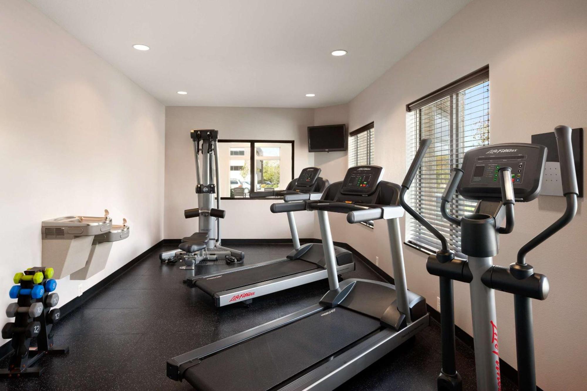 Country Inn & Suites By Radisson, New Orleans I-10 East, La Exteriör bild